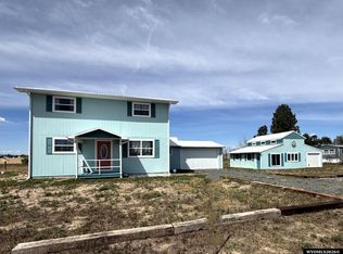 14 Beaver Rd, Wheatland, WY 82201