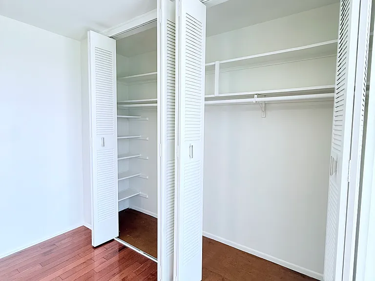 2714 W Clark Ave #1-F — Photo 11
