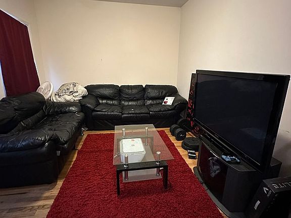 3rd image of 1007 N 25th St APT D