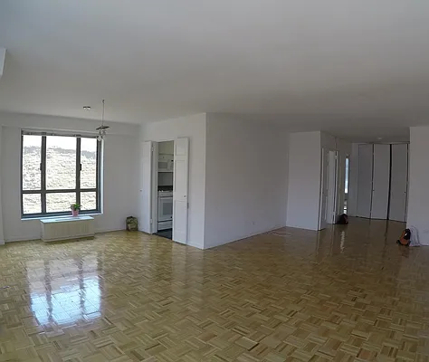 Rented by Solow Realty | media 4