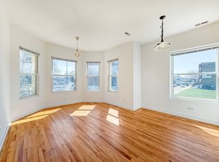3808 W Washington Blvd #1, Chicago, IL 60624