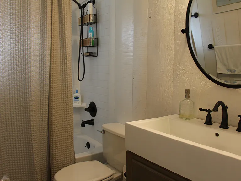 86 Runnymeade Dr — Photo 11