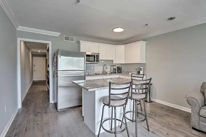 239 Beach City Rd — Photo 4