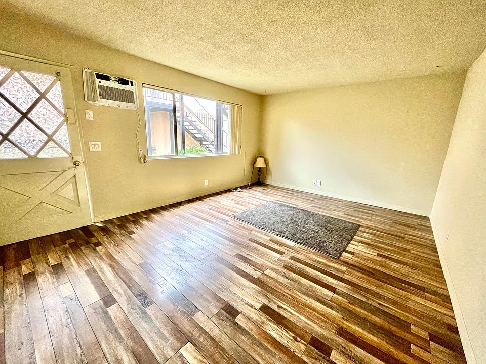 1st image of 781 W Glentana St #3