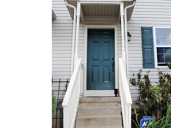 2nd image of 417 W Mulberry St