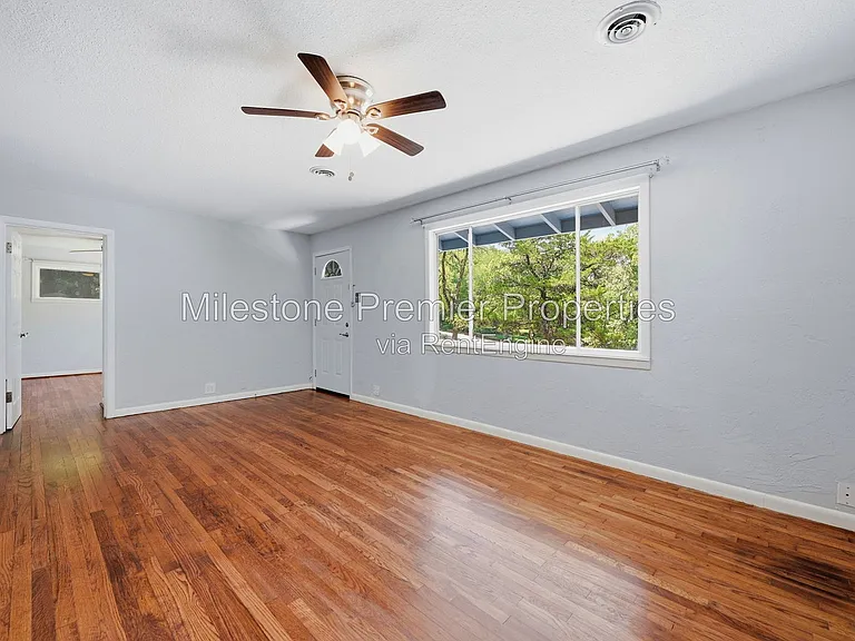 101 Lakewood Ln — Photo 7