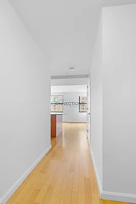 Rented by City Connections Realty | media 14