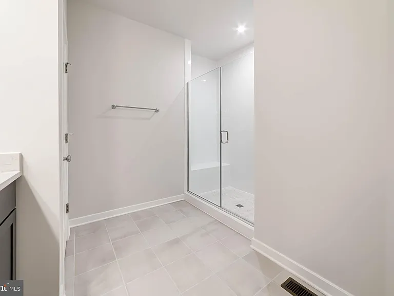 6227 Almerico Pl — Photo 36