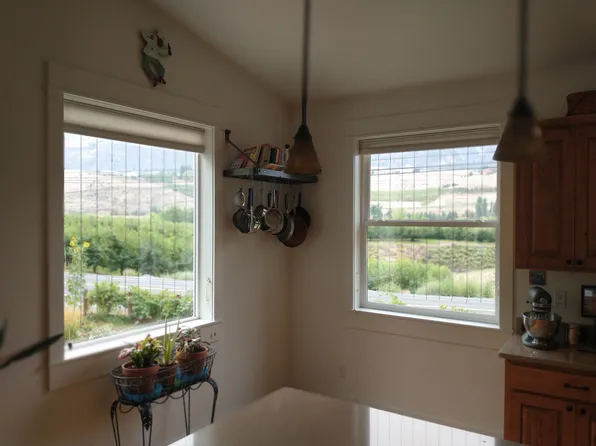 3110 W Malaga Rd, Malaga, WA 98828