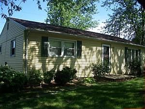 2nd image of 252 N Meadowbrook Dr