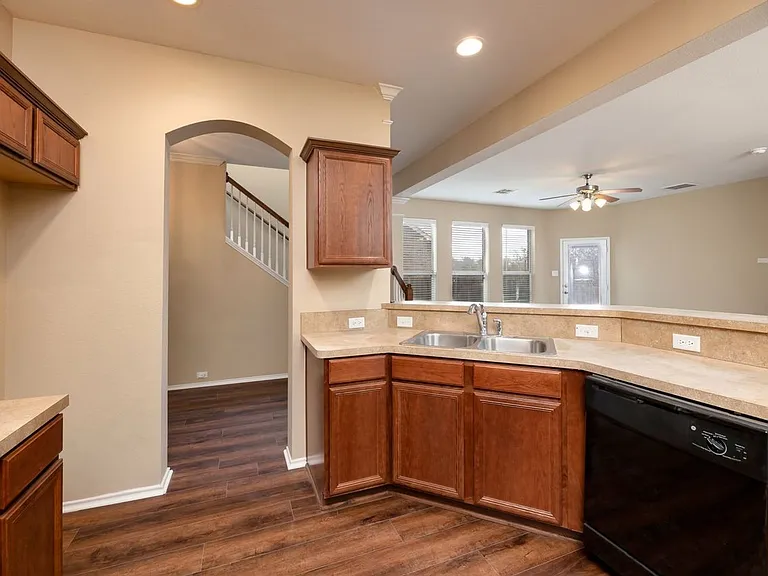 2510 Sedona St — Photo 43
