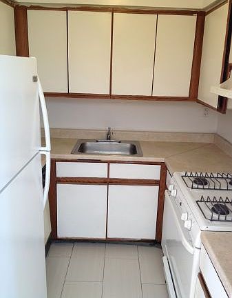 4th image of 1115 E 224th St