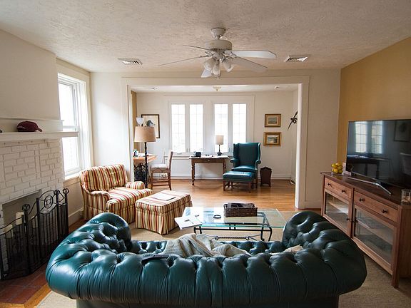 5th image of 328 Emerson St #199