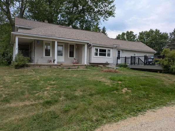 2069 Packard Hwy, Charlotte, MI 48813