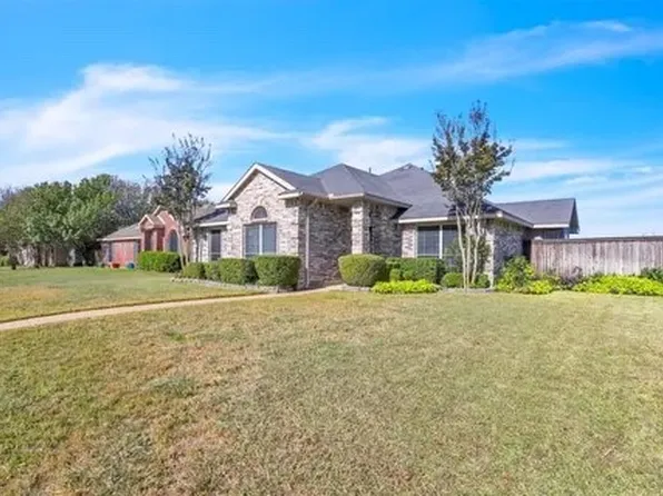 1317 Meadow Creek Dr, Lancaster, TX 75146