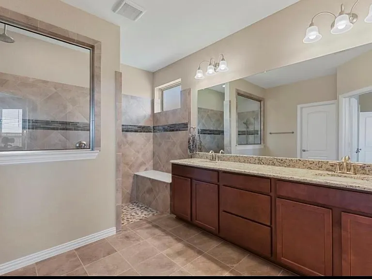 masterbath view2