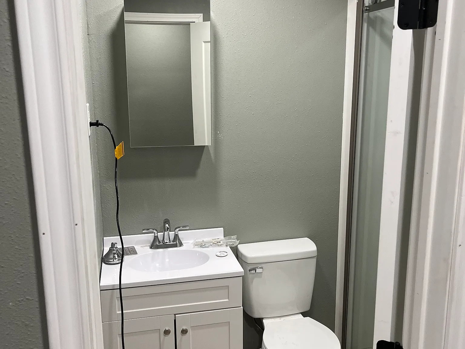 2 bed, 900 sqft, $750 — Photo 2