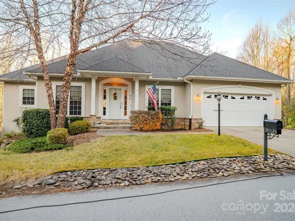 84 Preserve Ct, Hendersonville, NC 28791