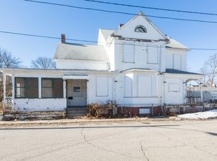 22 Maple Ave, Riverside, RI 02915