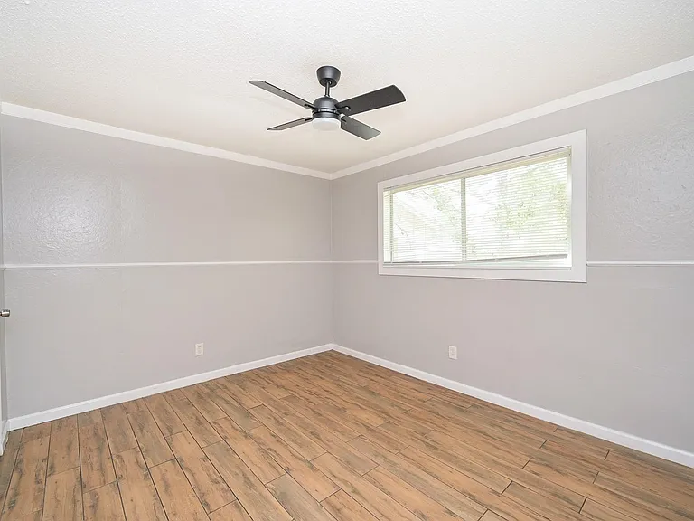 506 N 3rd St #2 — Photo 12