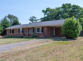 1012 H A Renegar Dr, Yadkinville, NC 27055