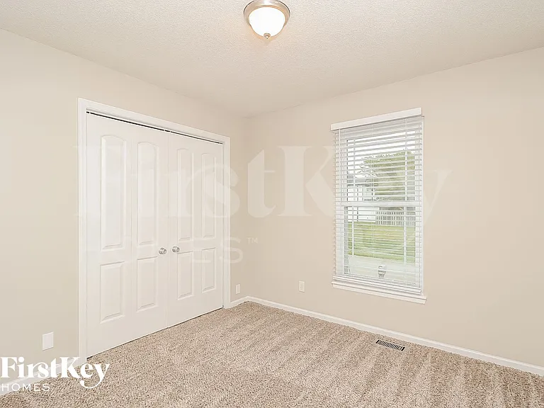 8505 NE 105th Ter — Photo 11
