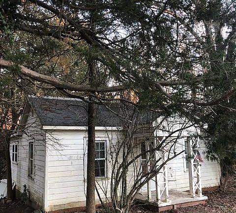 Left side of cottage