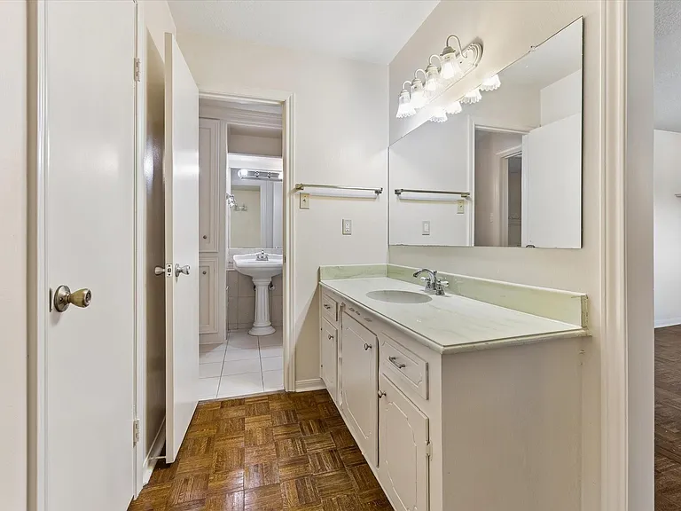 3232 Parkwood Dr — Photo 15