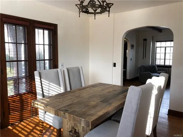 11 Maple Ave, Armonk, NY 10504