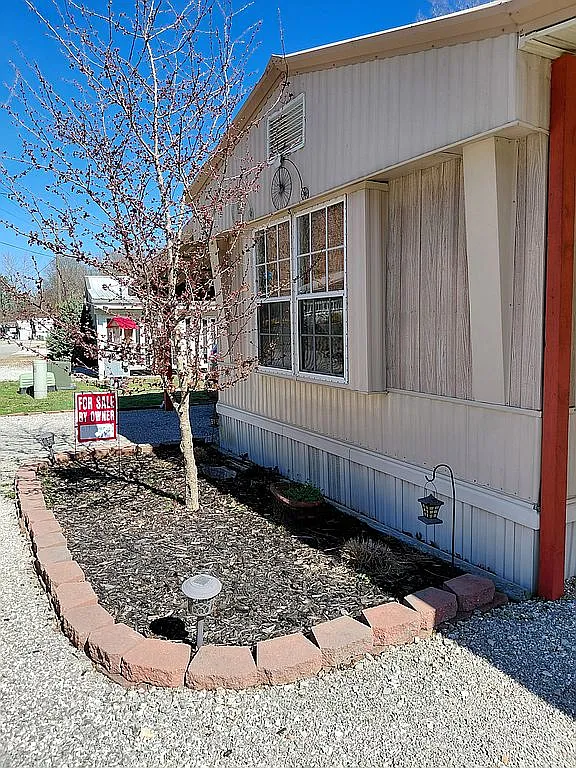 8302 Harbor Dr — exterior photo