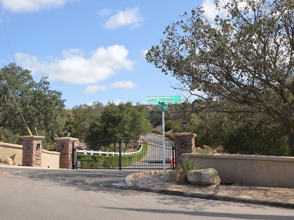 1st image of Highland Heights Road