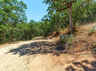 2077 Knowles Rd, Medford, OR 97501