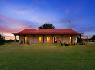 2210 County Road 1076, Celeste, TX 75423