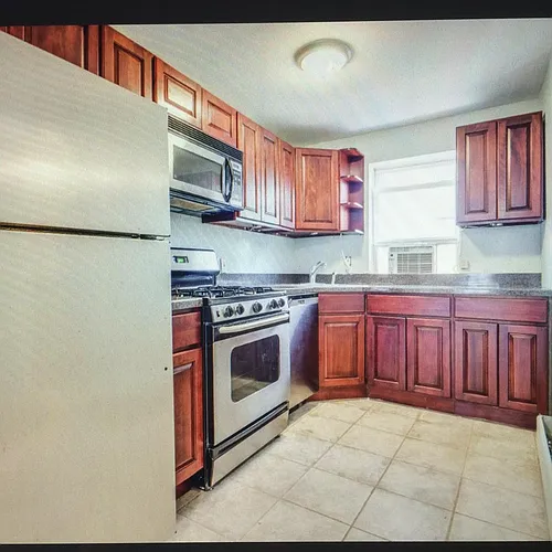 49 Coles St #2 Photo 1