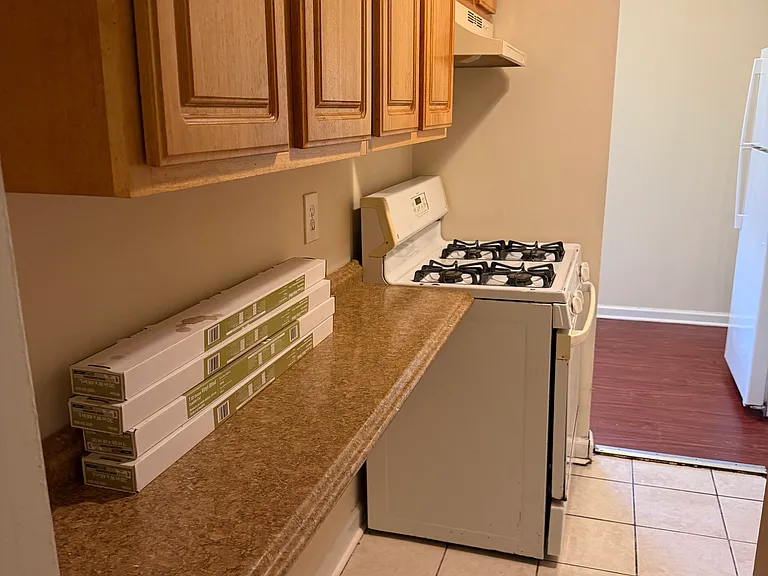 5611 The Alameda #A — Photo 10
