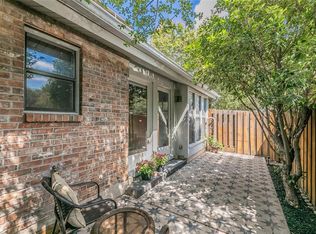 2501 Shady Ridge Dr, Bedford, TX 76021