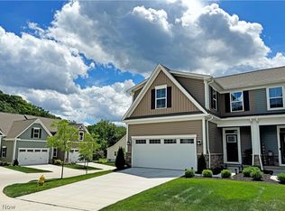 1610 Mud Brook Ln, Akron, OH 44313