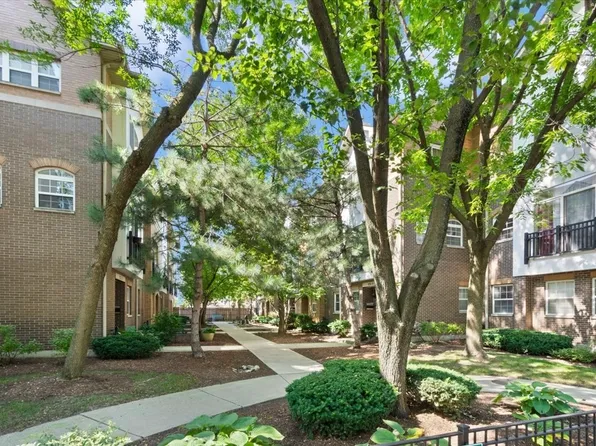 1816 N Rockwell St #C, Chicago, IL 60647