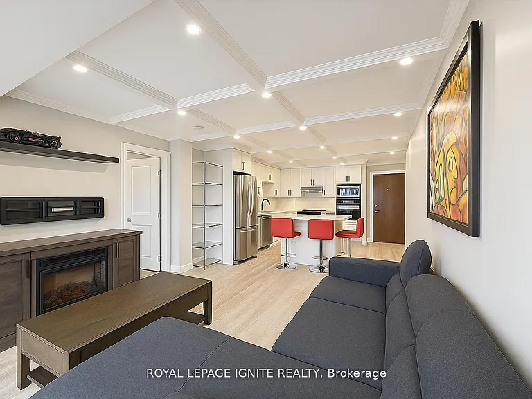 151 Village Green Sq #2001 — Photo 14