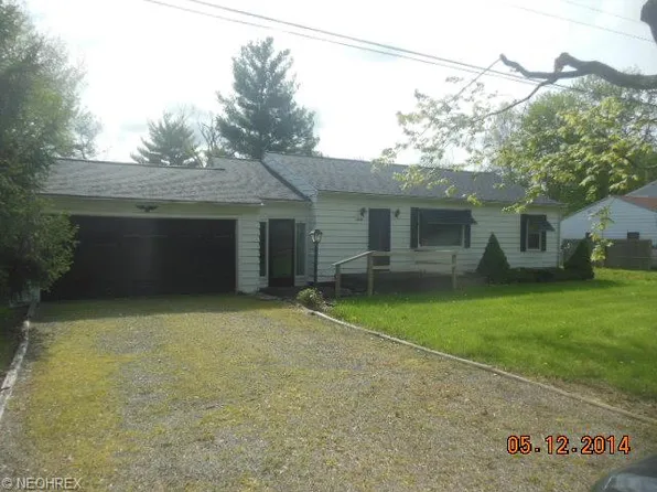 10943 Reed Rd, Columbia Station, OH 44028