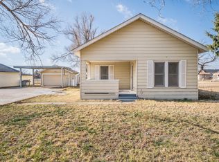 805 Franklin Ave, Panhandle, TX 79068