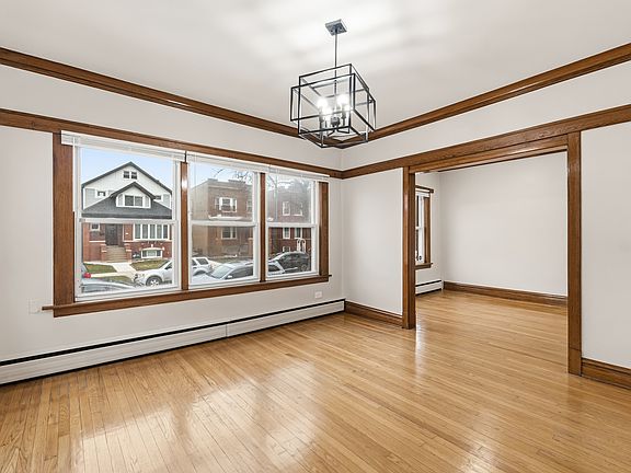 4th image of 3411 N Springfield Ave