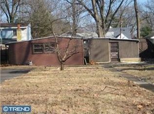 140 Pine Ave, Runnemede, NJ 08078