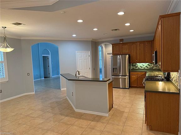 4th image of 24840 Divot DR