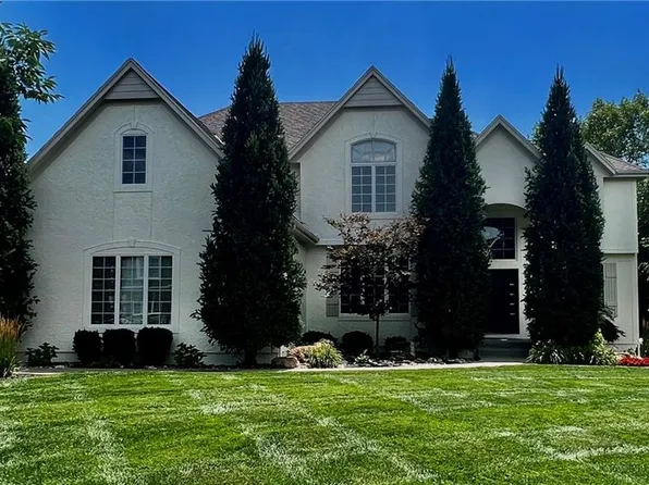 14093 W 157th St, Olathe, KS 66062