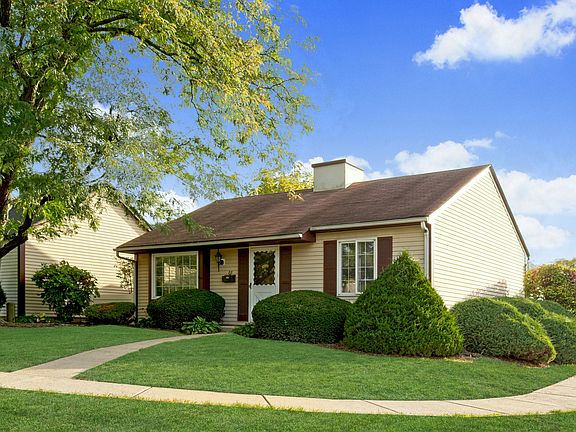 2nd image of 88 Garden Dr #88