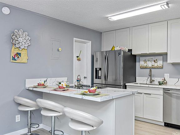 4th image of 98-1394 Nola St #110