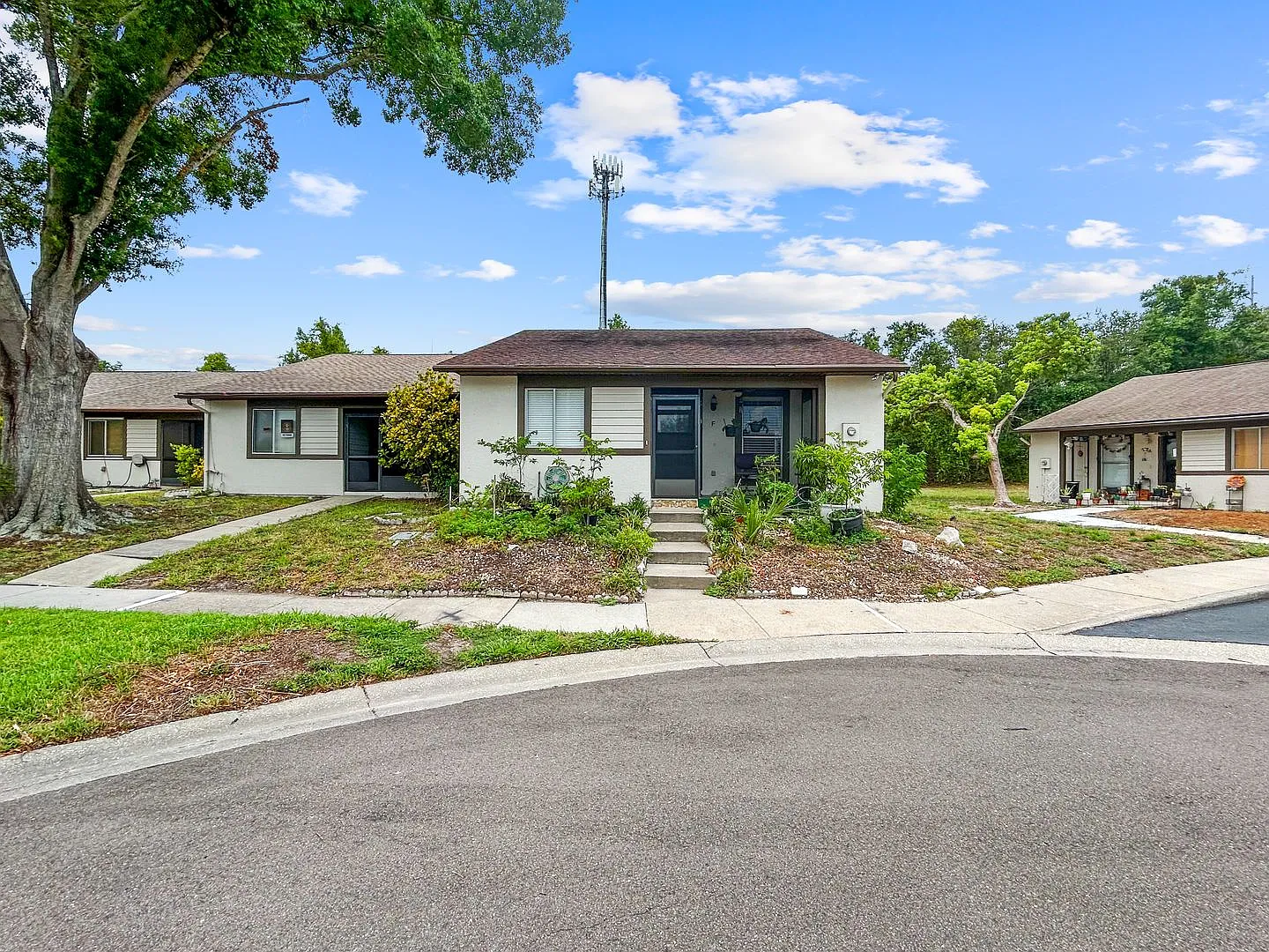 Beautifull 2-Bedroom End-Unit Villa in Palm Harbor! — Photo 2