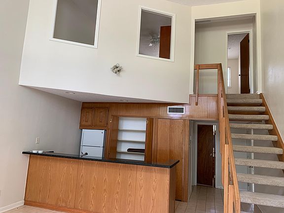 4th image of 24462 Latrobe Dr