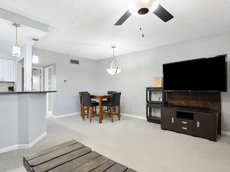 7321 Central Ave #409 — Photo 4